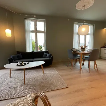 Stavanger Bnb Central Apartment Nicolas 7 *